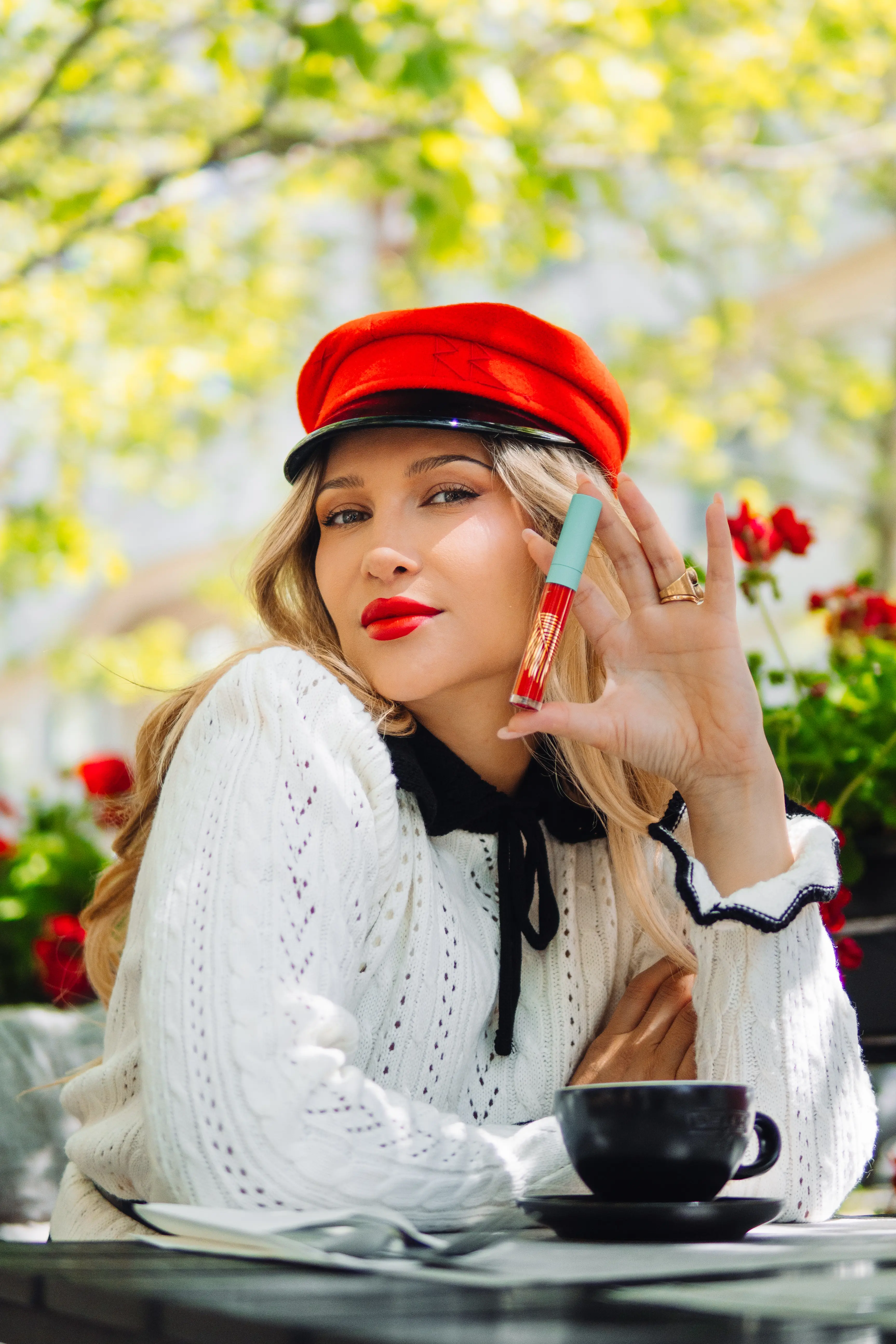 GIRLS OWN COSMETICS — fotografie din proiect 4